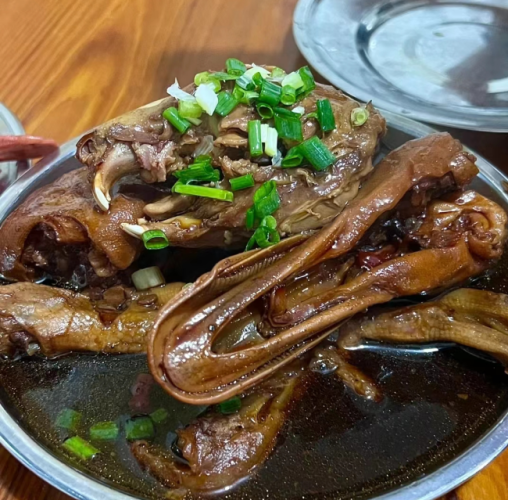 一口气能吃五个的衢州辣鸭头,好吃到让人停不下来呀!(图10) 一口气能吃五个的衢州辣鸭头,好吃到让人停不下来呀!(图10)