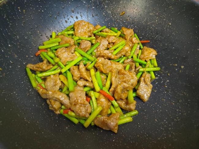 无论炒什么肉,记住不要直接下锅,教你一招,嫩滑鲜香、好吃入味