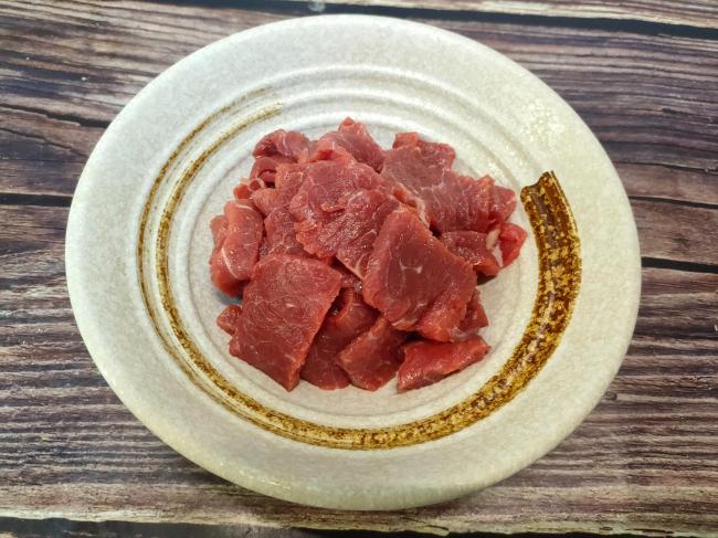 无论炒什么肉,记住不要直接下锅,教你一招,嫩滑鲜香、好吃入味(图3) 无论炒什么肉,记住不要直接下锅,教你一招,嫩滑鲜香、好吃入味(图3)