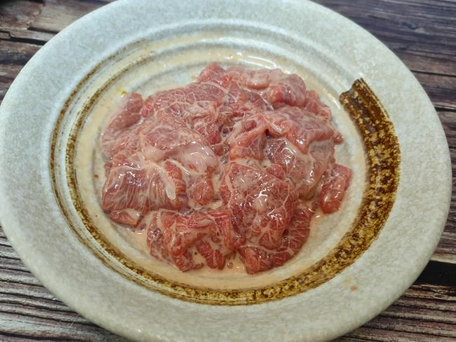 无论炒什么肉,记住不要直接下锅,教你一招,嫩滑鲜香、好吃入味(图4) 无论炒什么肉,记住不要直接下锅,教你一招,嫩滑鲜香、好吃入味(图4)