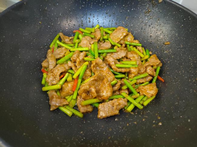 无论炒什么肉,记住不要直接下锅,教你一招,嫩滑鲜香、好吃入味(图6) 无论炒什么肉,记住不要直接下锅,教你一招,嫩滑鲜香、好吃入味(图6)