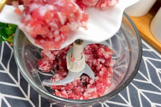 夹肉的“油条”,简单香脆早餐吃过瘾(图6) 夹肉的“油条”,简单香脆早餐吃过瘾(图6)