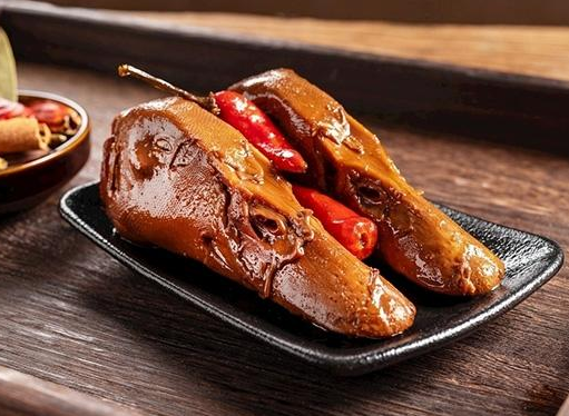 卤味熟食哪家好?加盟衢州鸭头会亏钱吗?