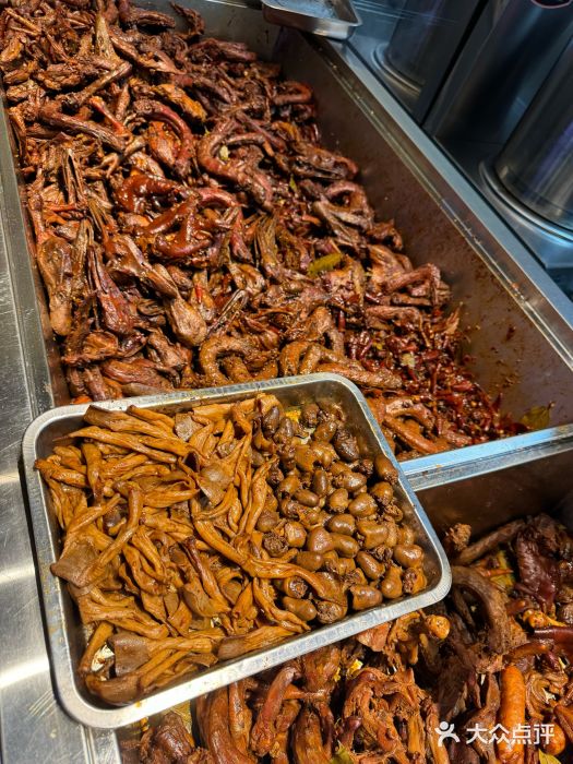 衢州鸭头(杭州湖滨银泰in77B区店)大众点评精选(图2) 衢州鸭头(杭州湖滨银泰in77B区店)大众点评精选(图2)