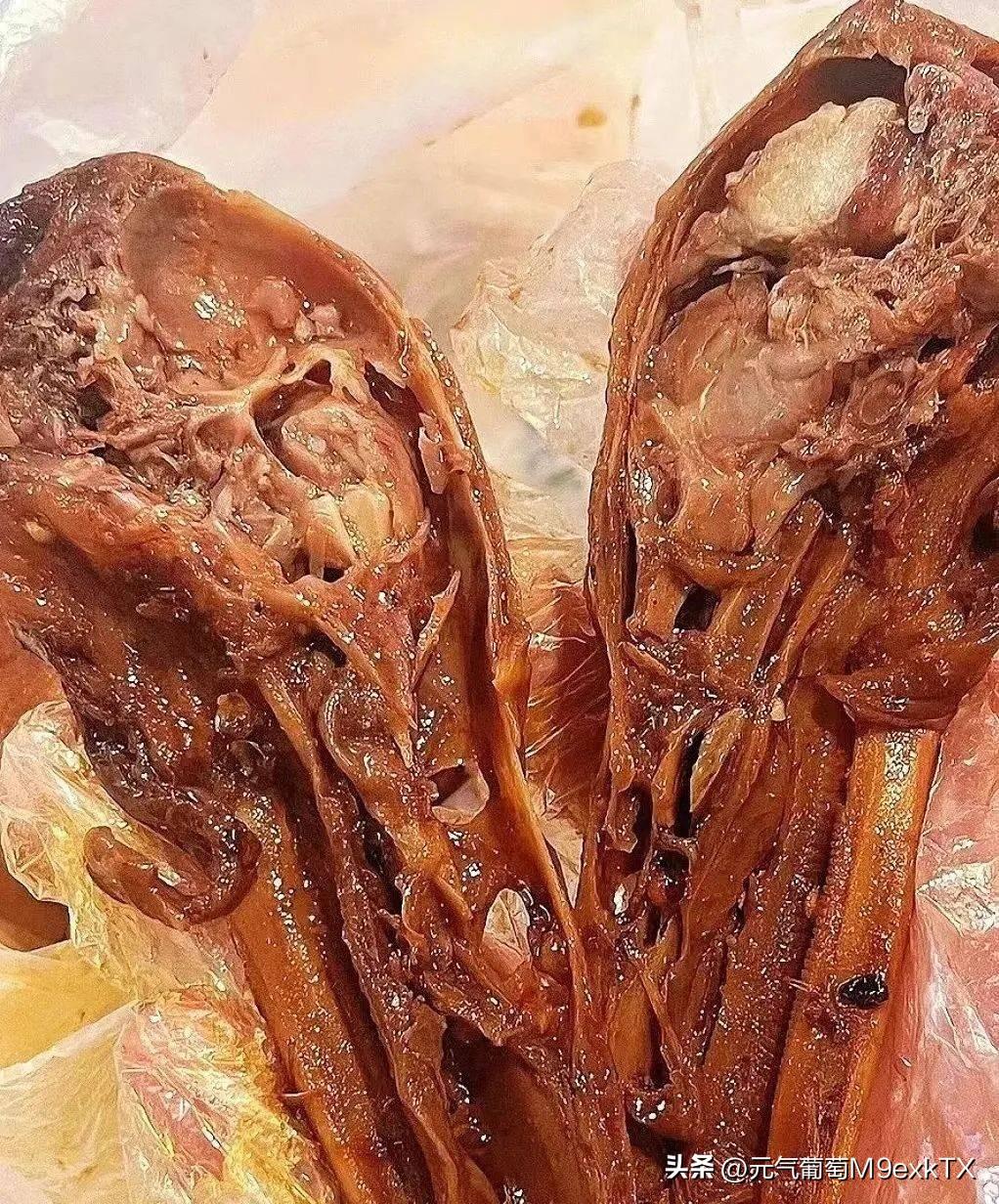 一口气能吃五个的衢州辣鸭头,好吃到让人停不下来呀!(图2) 一口气能吃五个的衢州辣鸭头,好吃到让人停不下来呀!(图2)