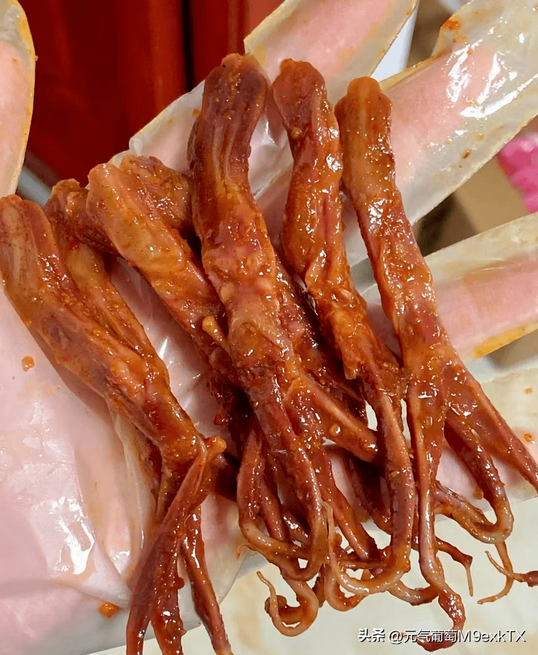 一口气能吃五个的衢州辣鸭头,好吃到让人停不下来呀!(图6) 一口气能吃五个的衢州辣鸭头,好吃到让人停不下来呀!(图6)