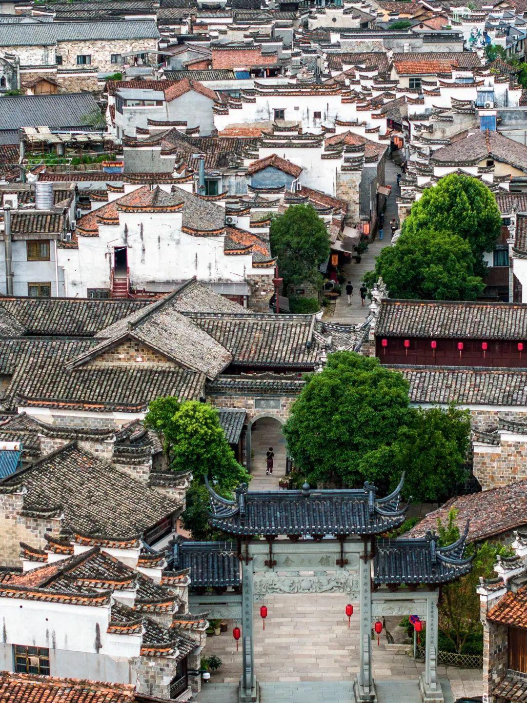 它是江浙沪最没存在感的城市,景区更是免费,出名的却只有鸭头!(图11) 它是江浙沪最没存在感的城市,景区更是免费,出名的却只有鸭头!(图11)